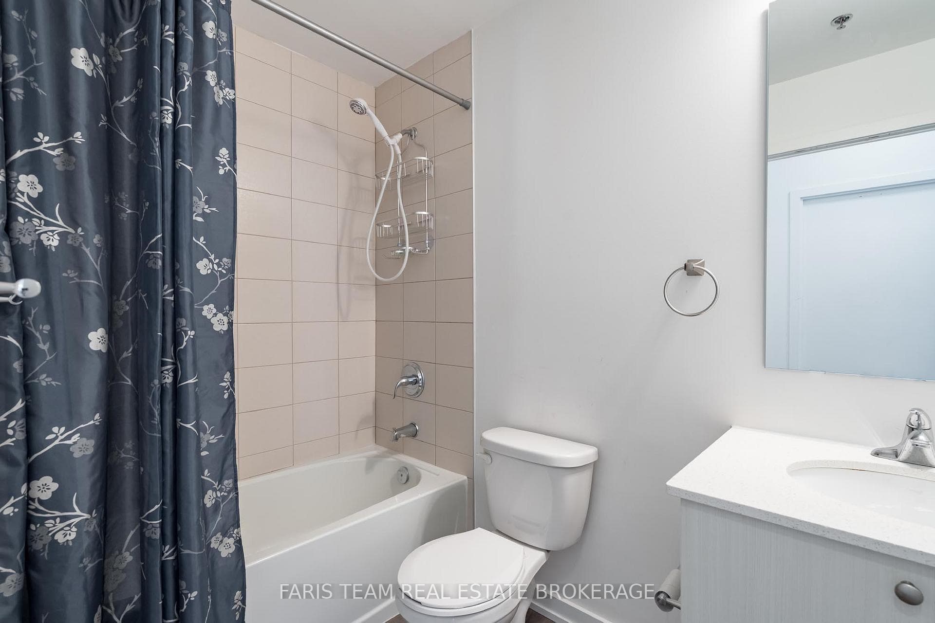 430 Essa Road Unit 401 photo 20