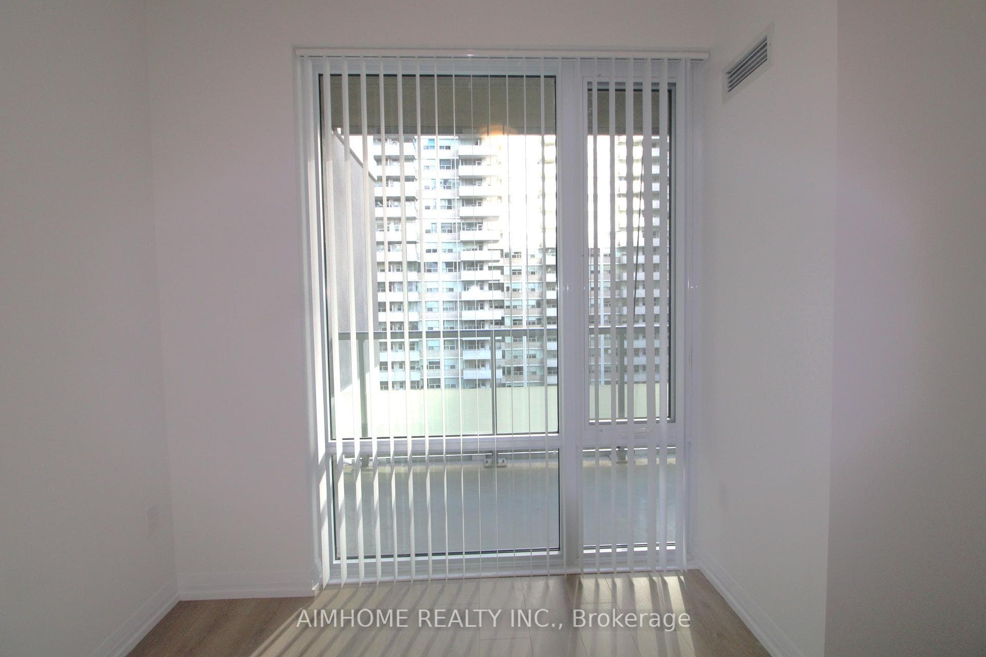 50 Dunfield Avenue Unit 1020 photo 18