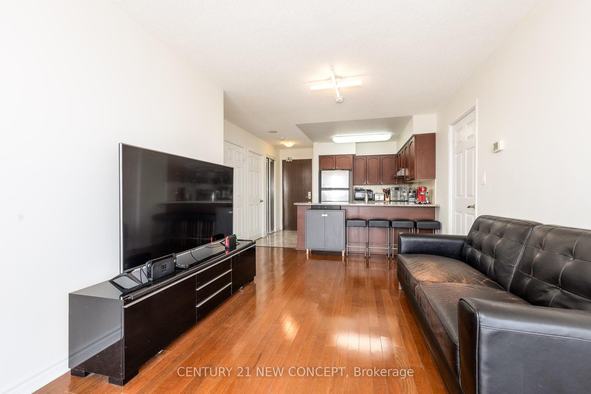 35 Hollywood Avenue Unit 1621 photo 13