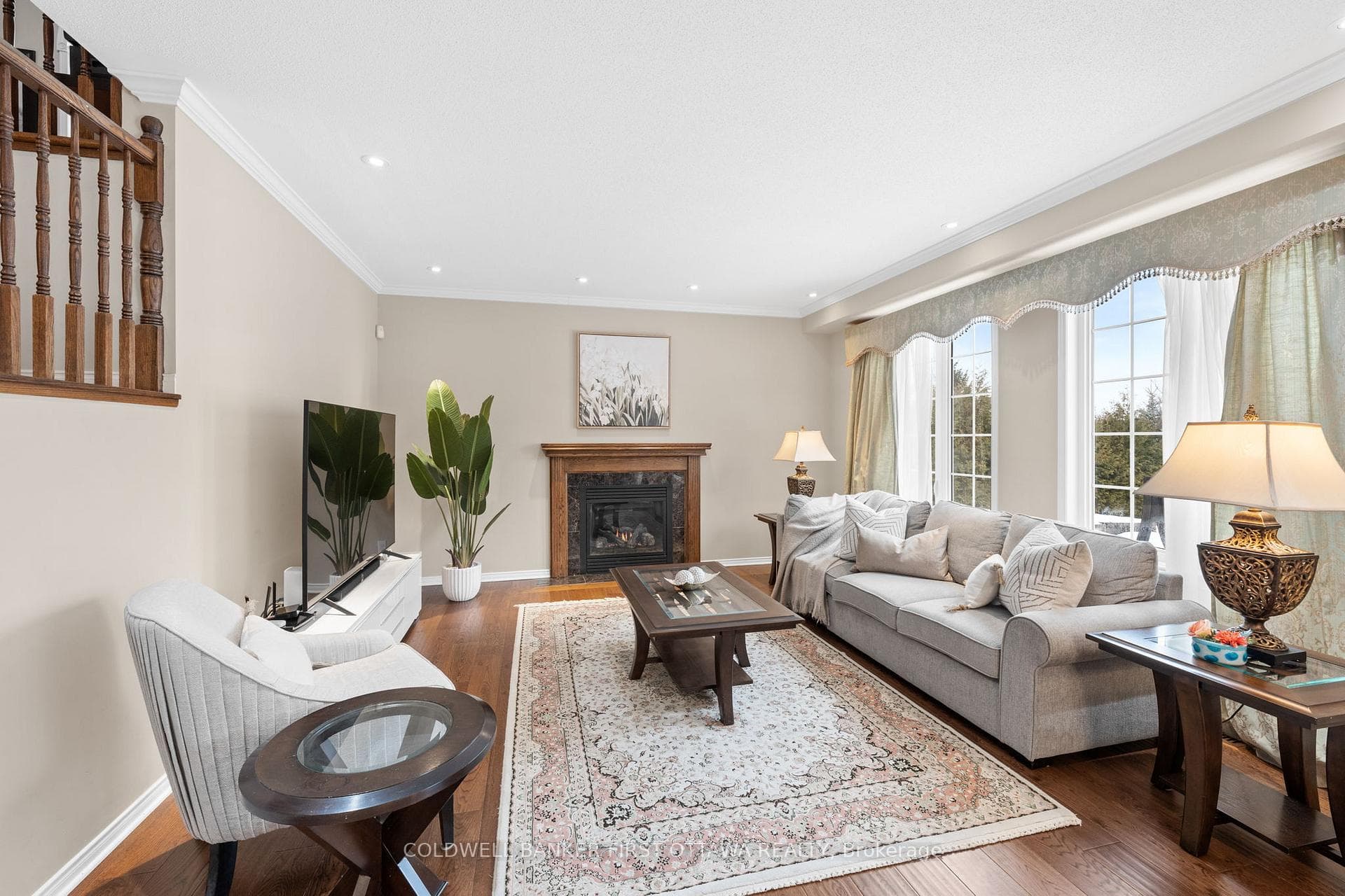 180 Sunita Crescent photo 15