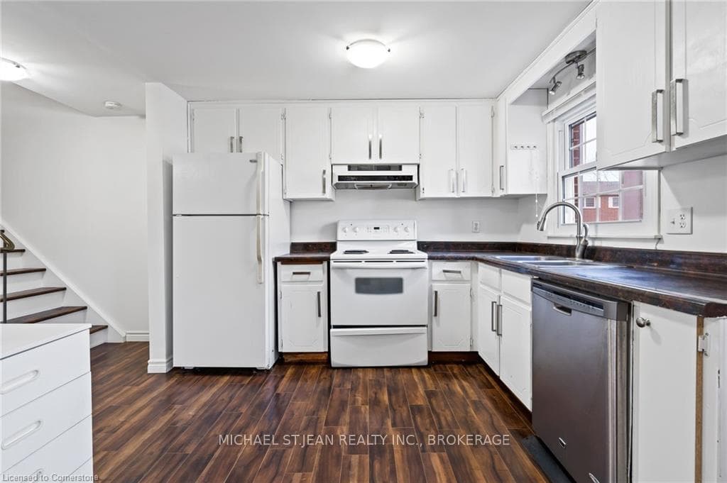 91 Livingston Avenue Unit 16 photo 9