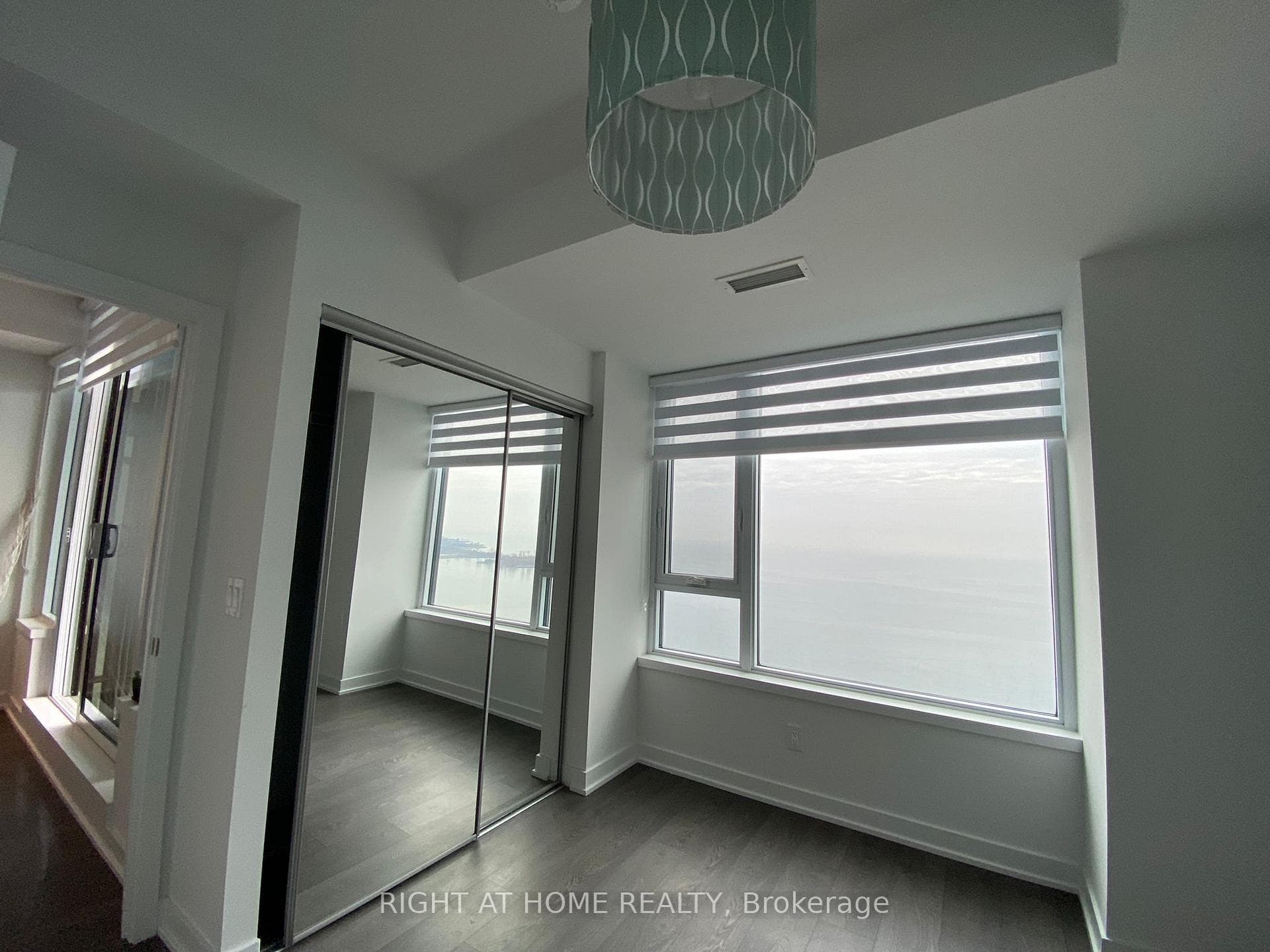 1928 Lakeshore Boulevard Unit 3308 photo 9