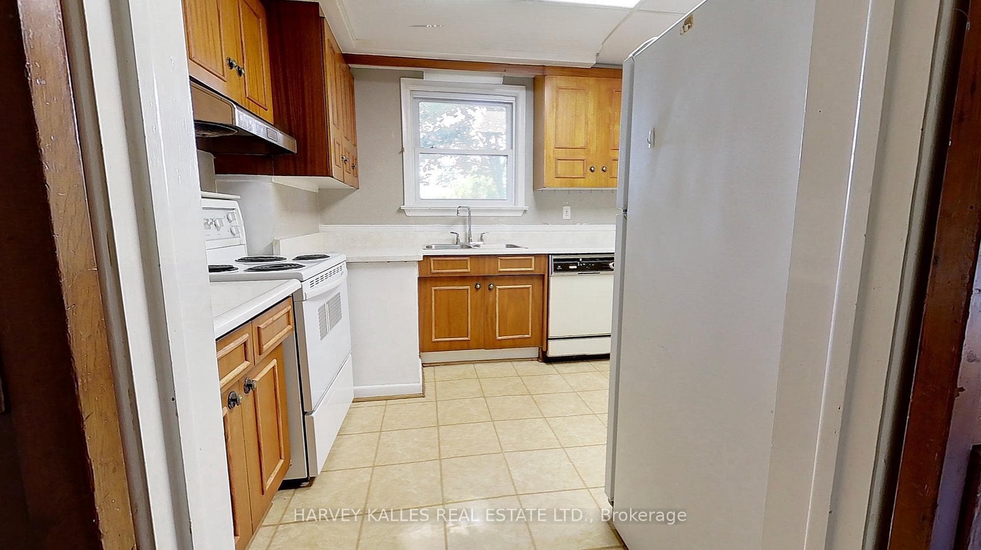 63 Coral Gable Drive photo 6