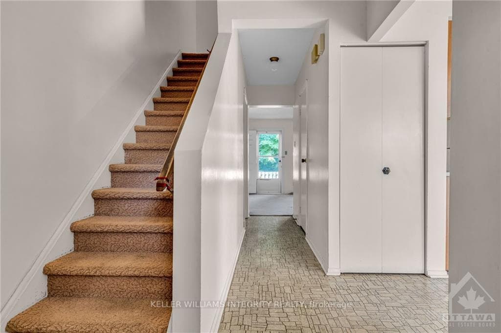 4340 STELLA Crescent photo 4