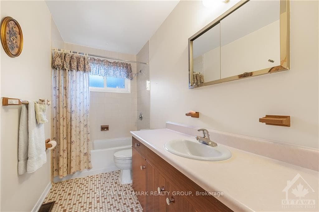 2702 TRAVERSE Drive photo 20