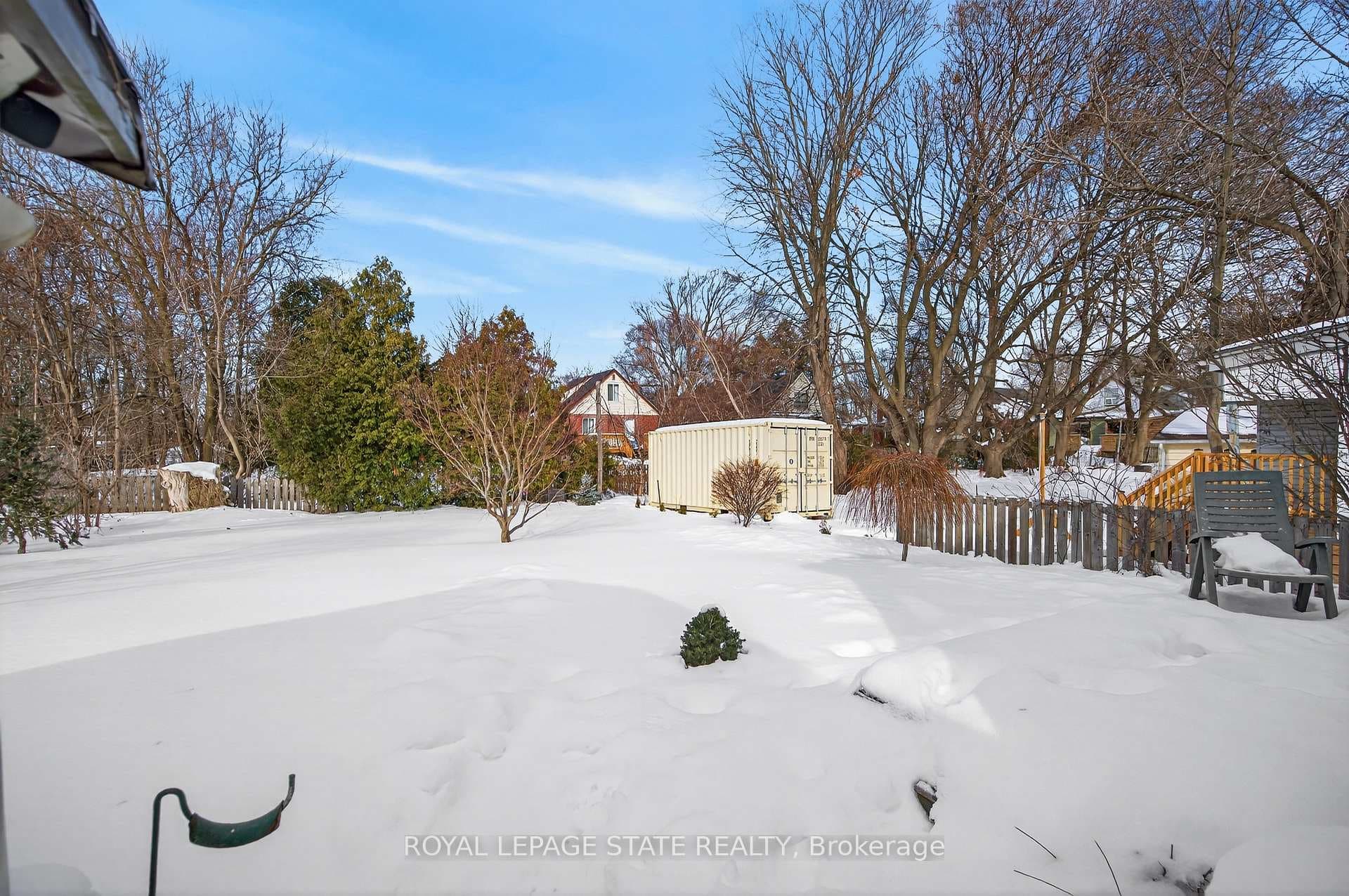 94 Emerson Street photo 23