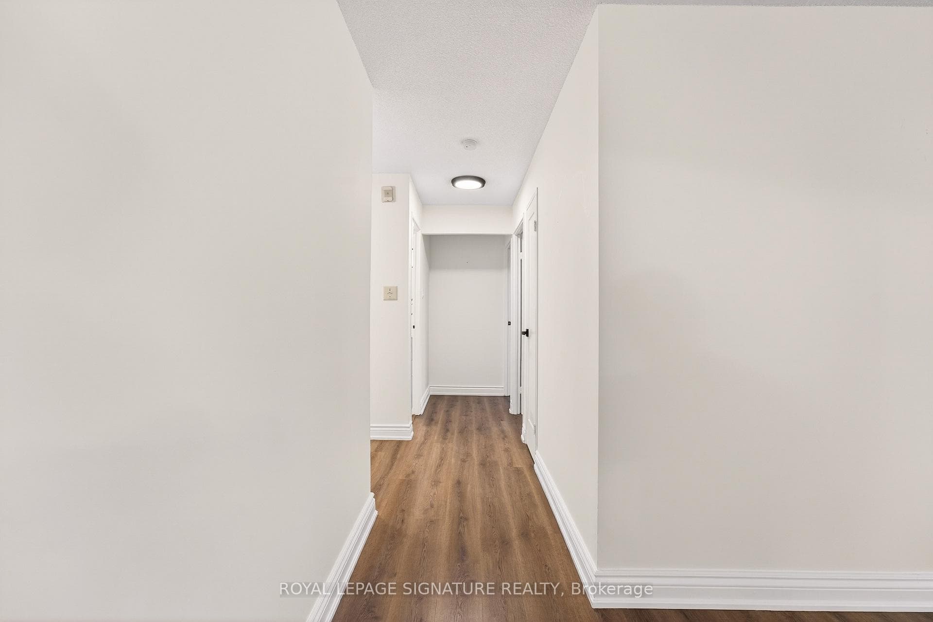 60 Inverlochy Boulevard Unit 309 photo 11