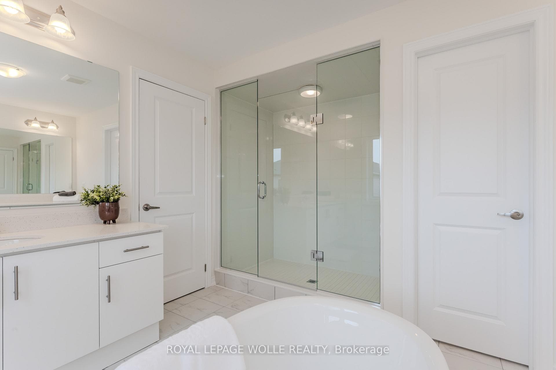 47 Georgina Street photo 28