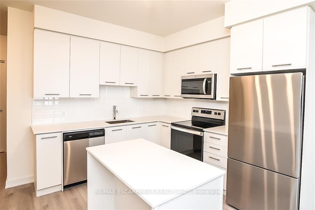 385 Winston Road Unit 307 photo 16