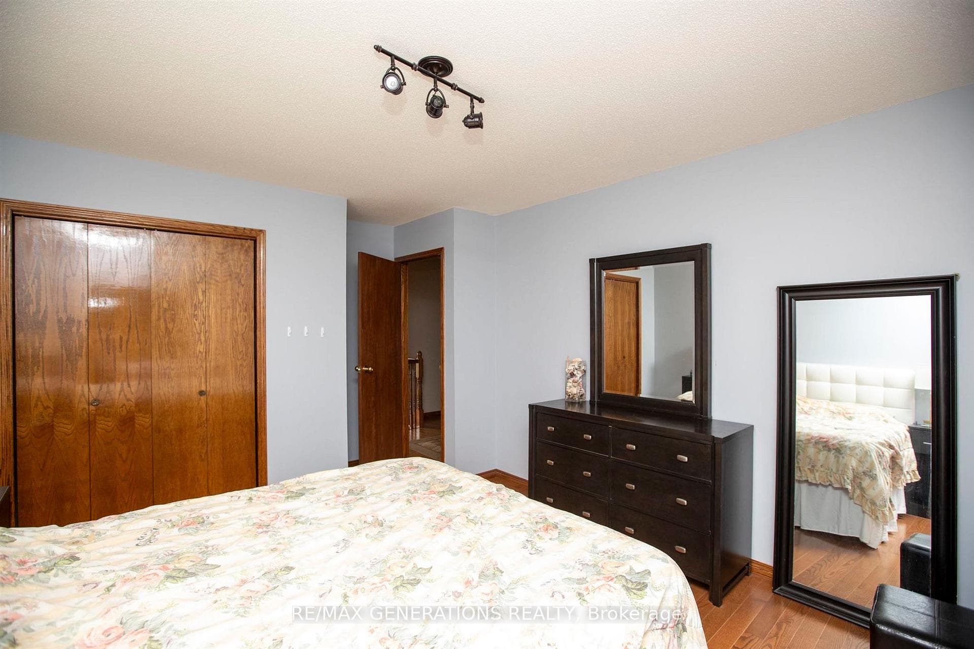 138 Malibu Court photo 29