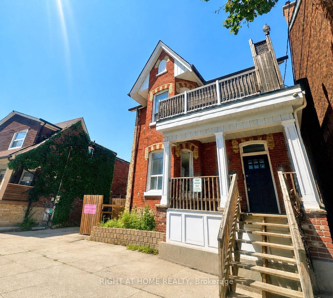 1960 Davenport Road Unit 101 photo 1