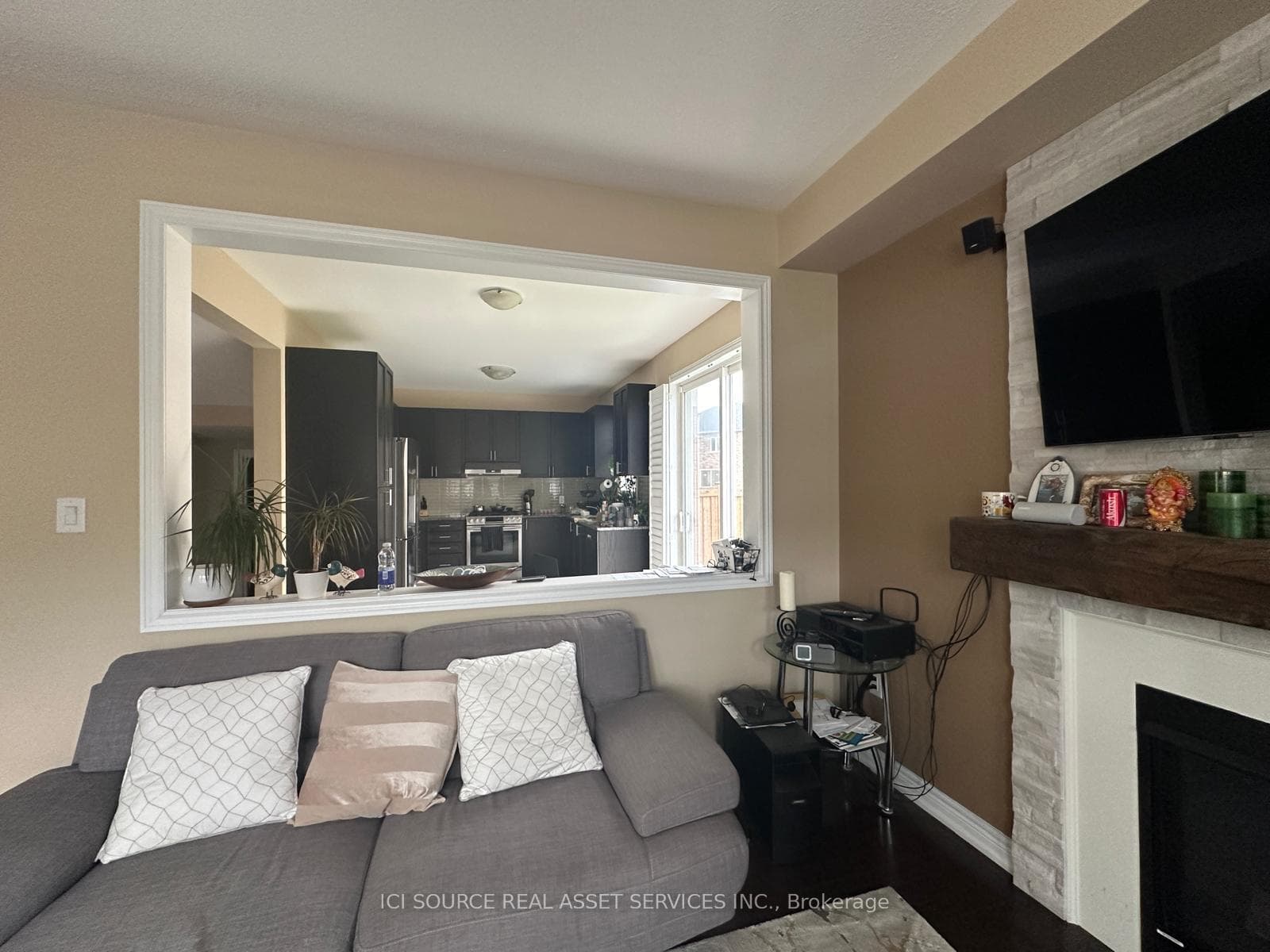 393 Royal West Drive photo 15
