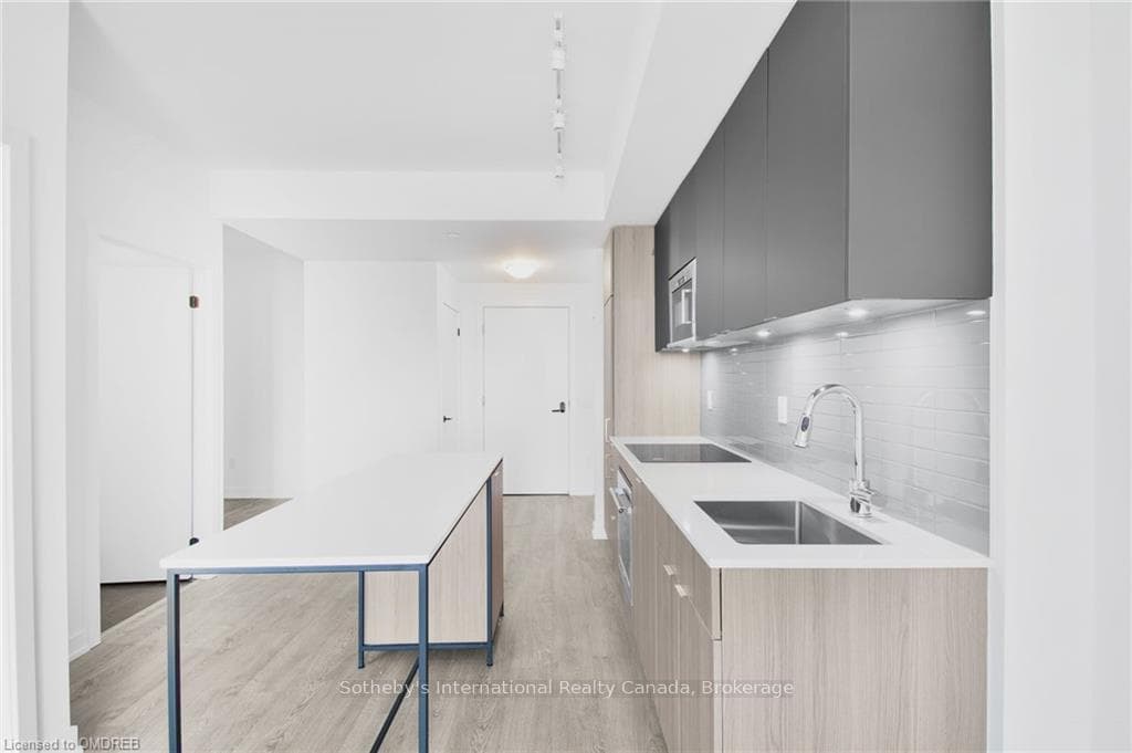 220 MISSINNIHE Way Unit 1010 photo 18