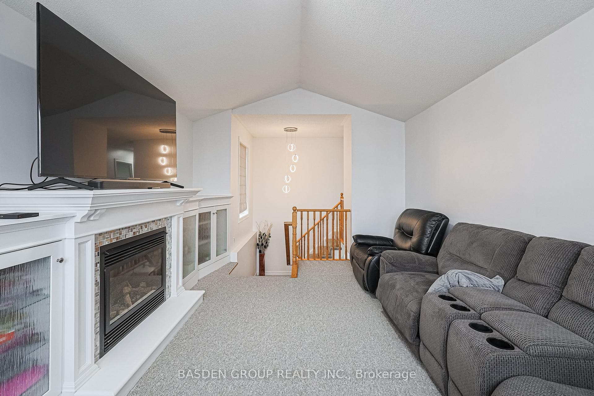 238 Esther Drive photo 23