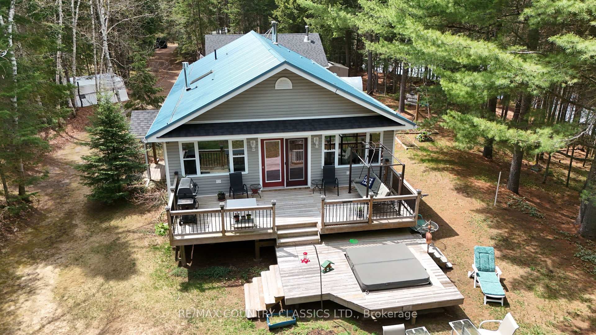 4501 Elephant Lake Road photo 2