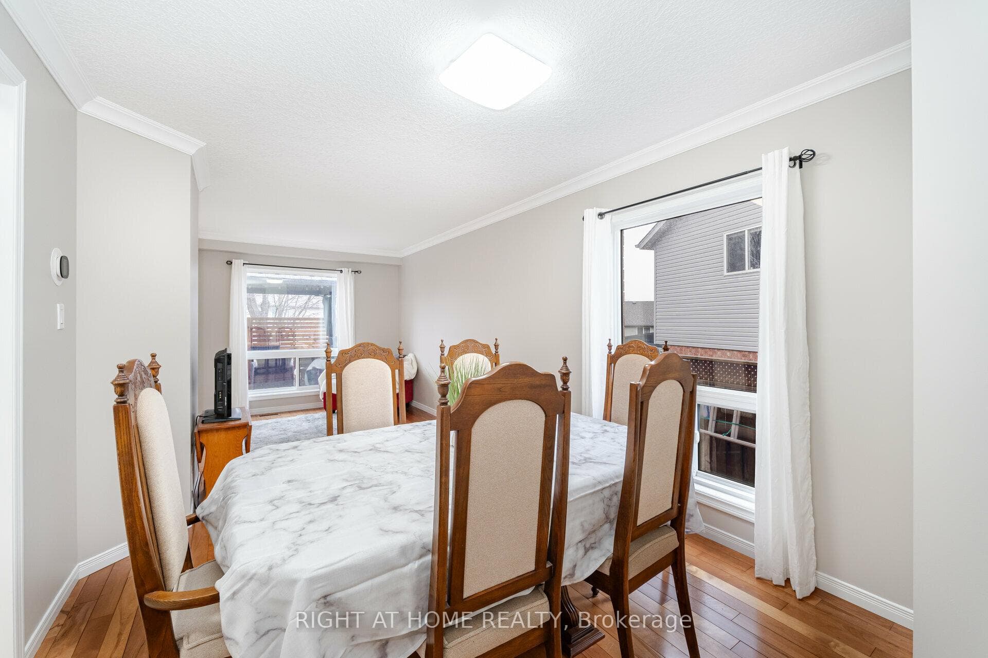 37 Biscayne Crescent photo 8