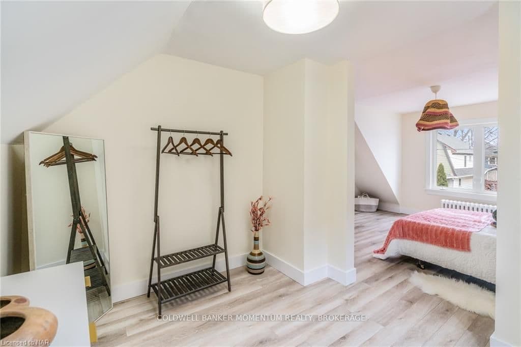 68 ALBERT Street photo 24