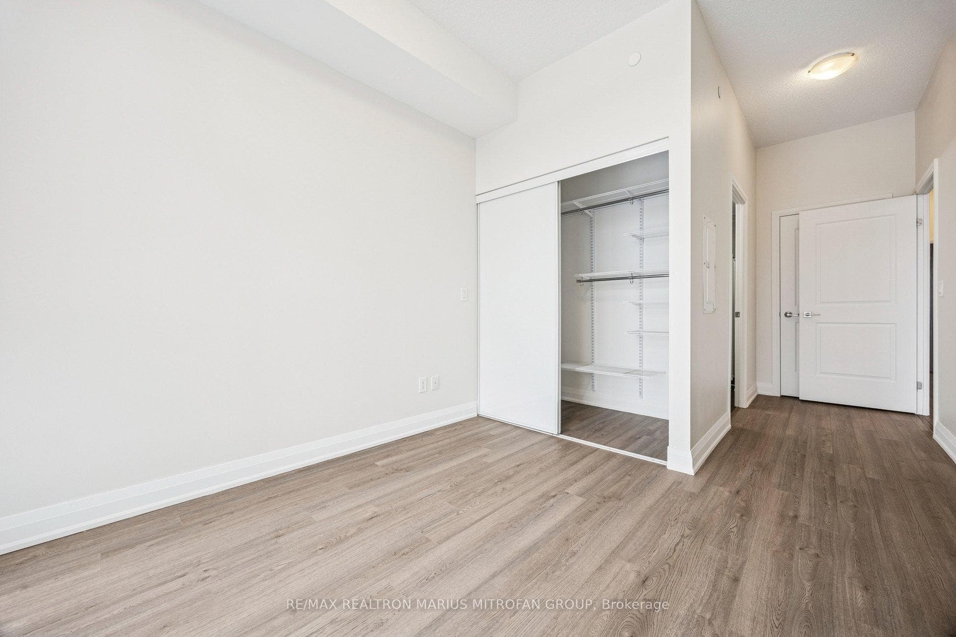 8763 Bayview Avenue Unit 205 photo 27