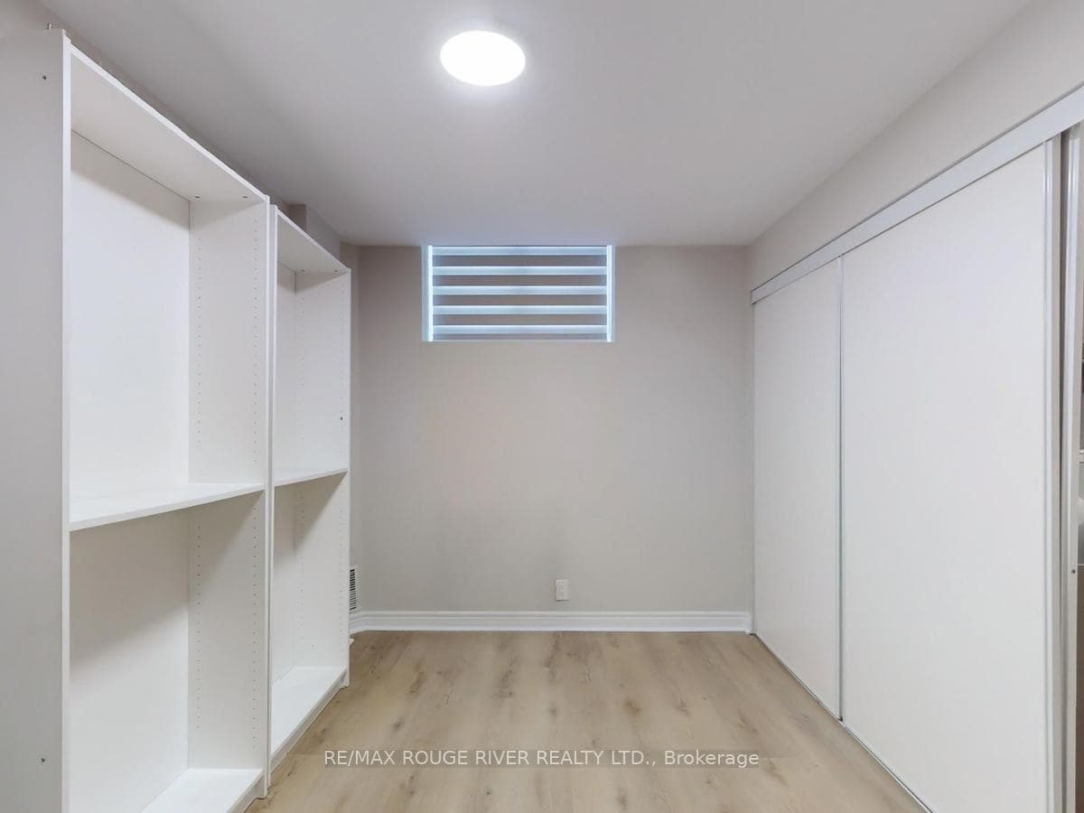 1330 Altona Road Unit 11 photo 29