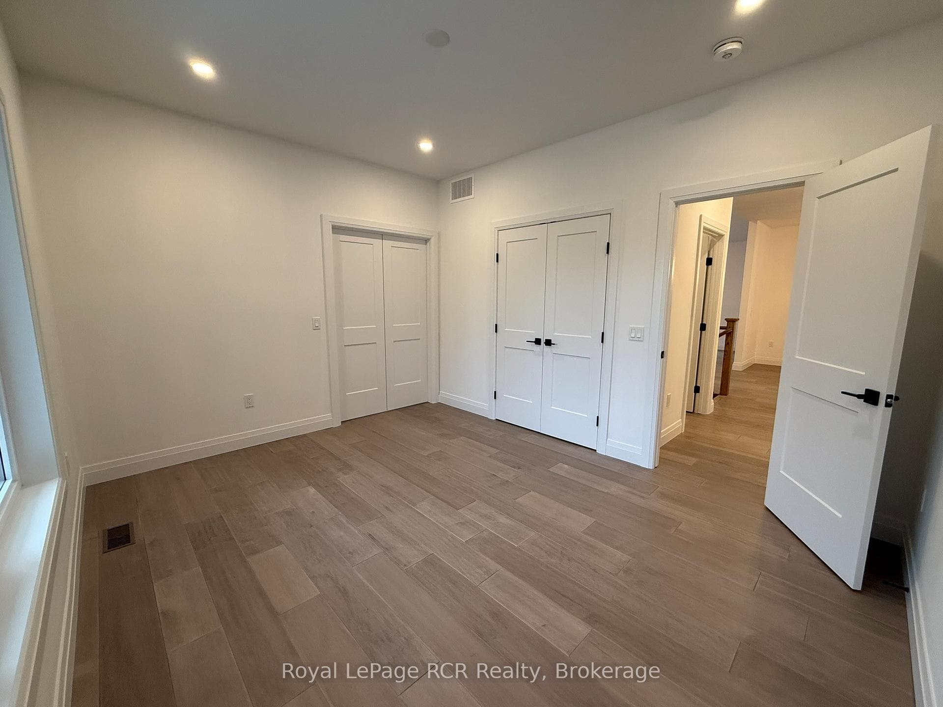 170 Elgin Street photo 19
