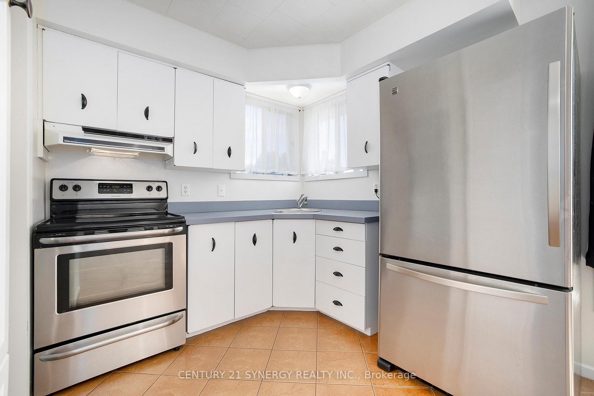 308 Joffre Avenue photo 8