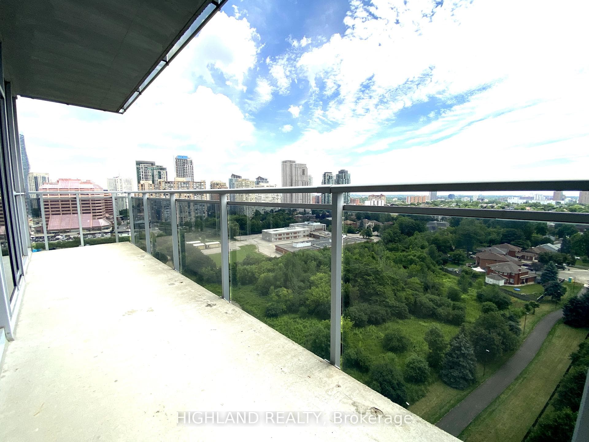 223 Webb Drive Unit 1404 photo 13