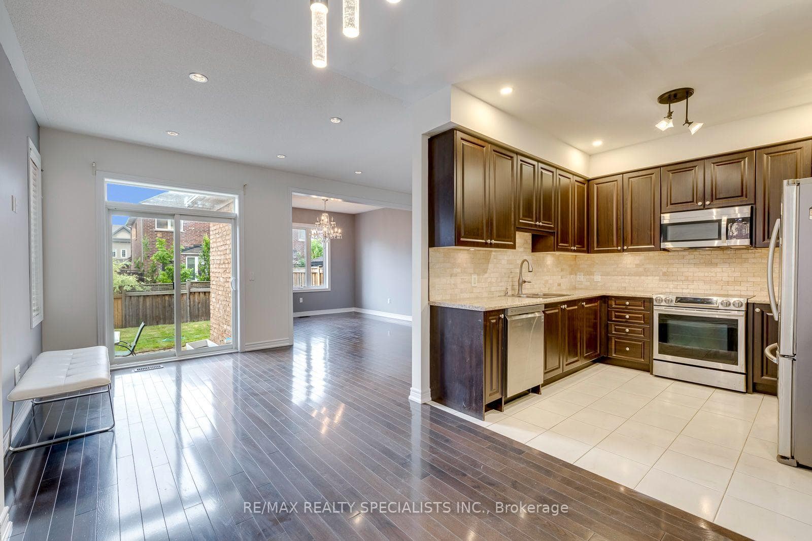 20 Wellman Crescent photo 10