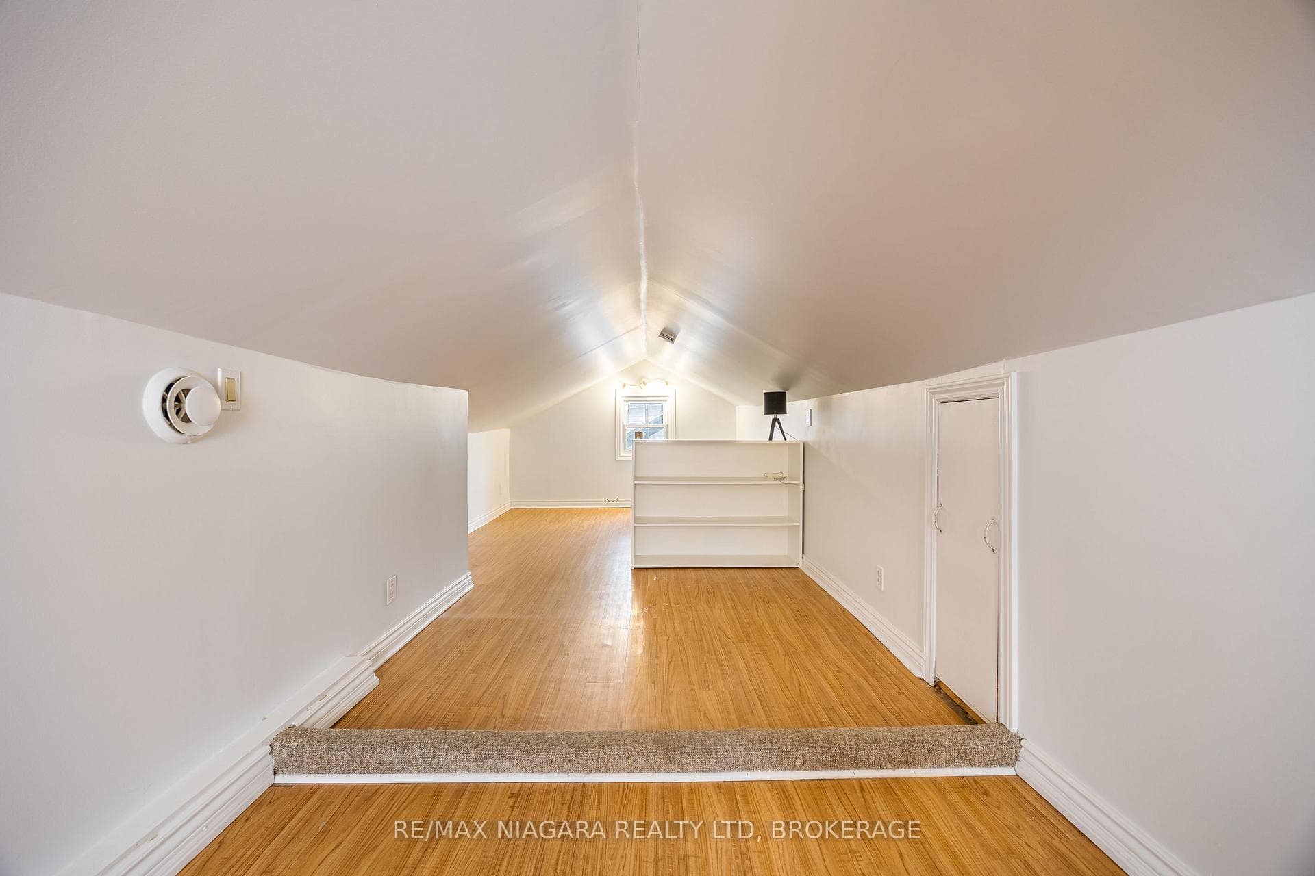 6127 Skinner Street photo 16