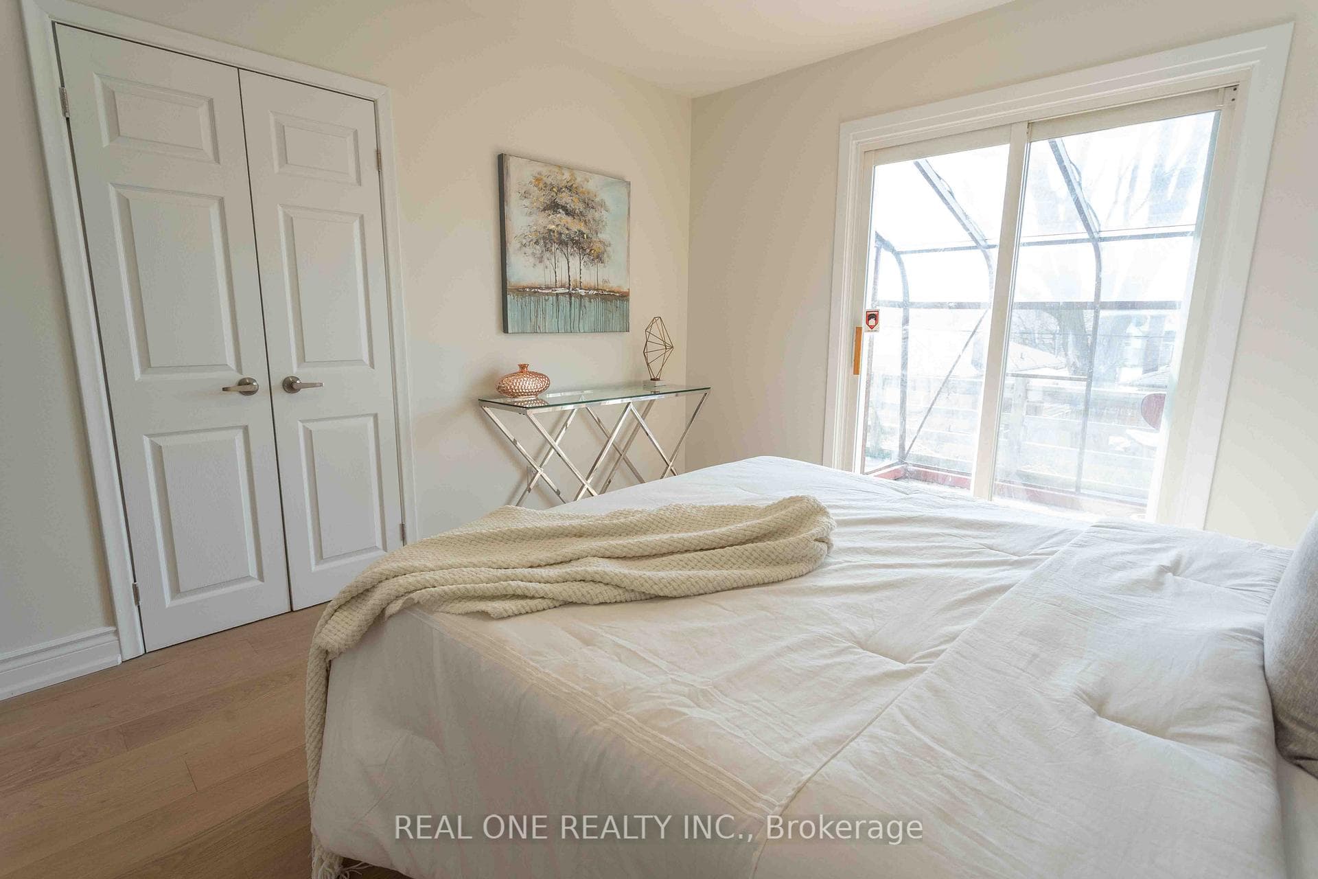12 Wincrest Drive photo 29