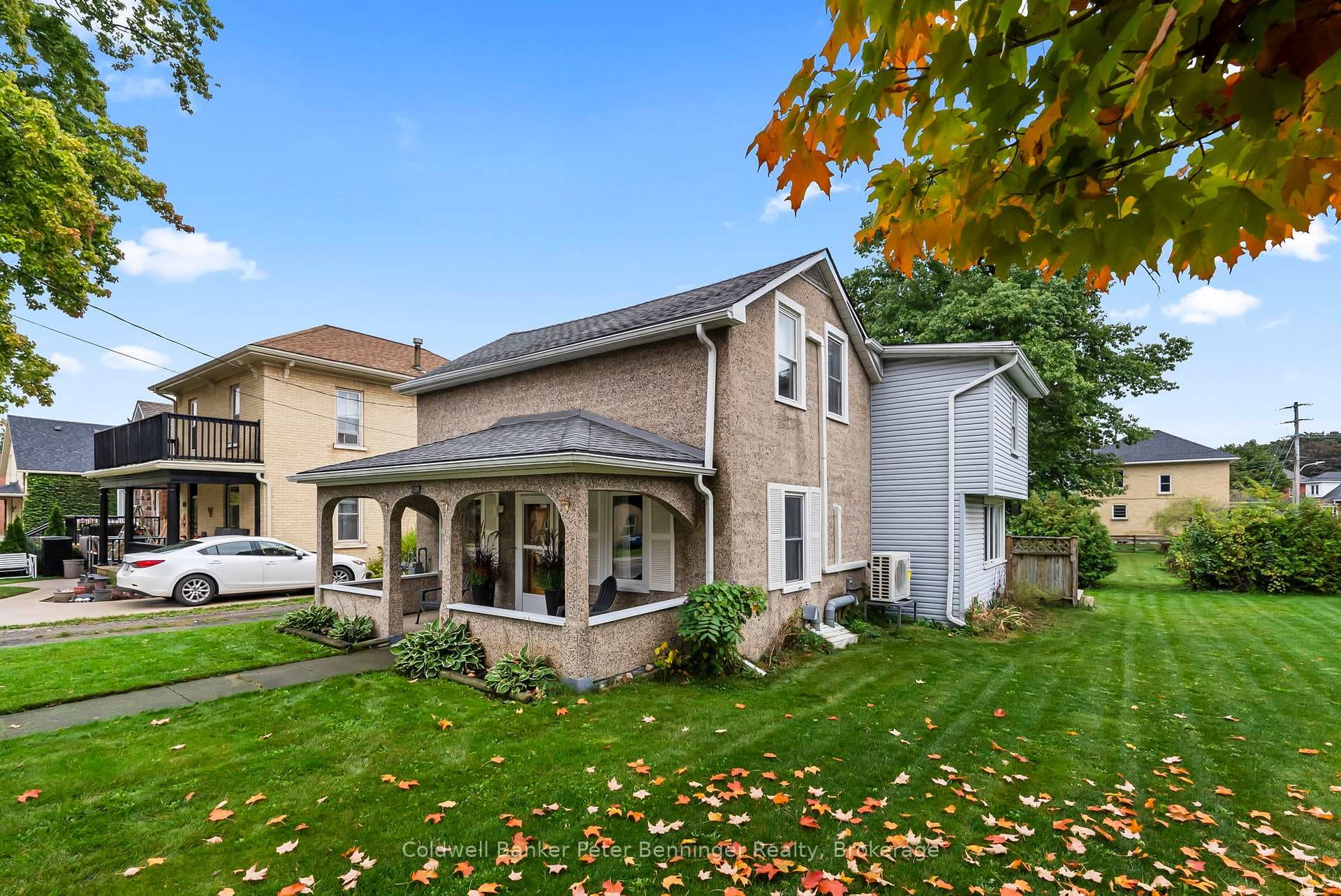 620 Victoria Street photo 3