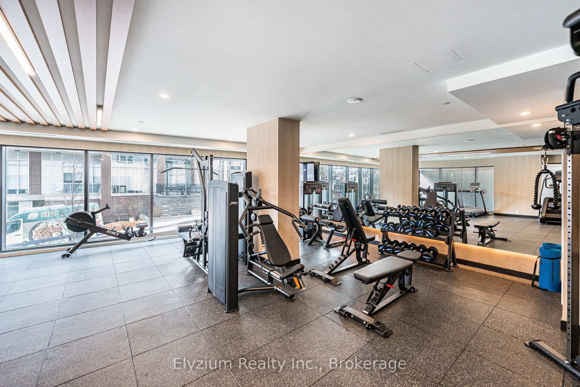 1660 Bloor Street Unit 715 photo 24