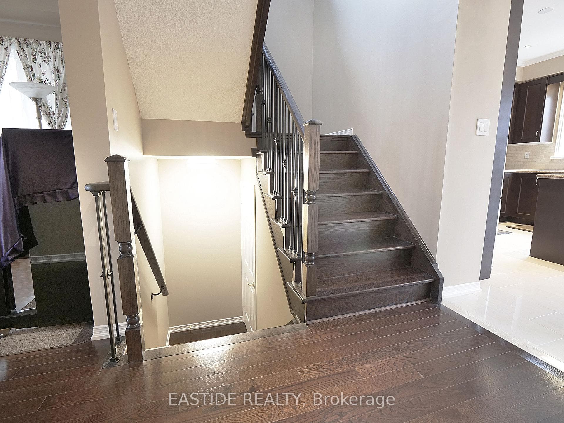 190 Delbert Circle photo 5
