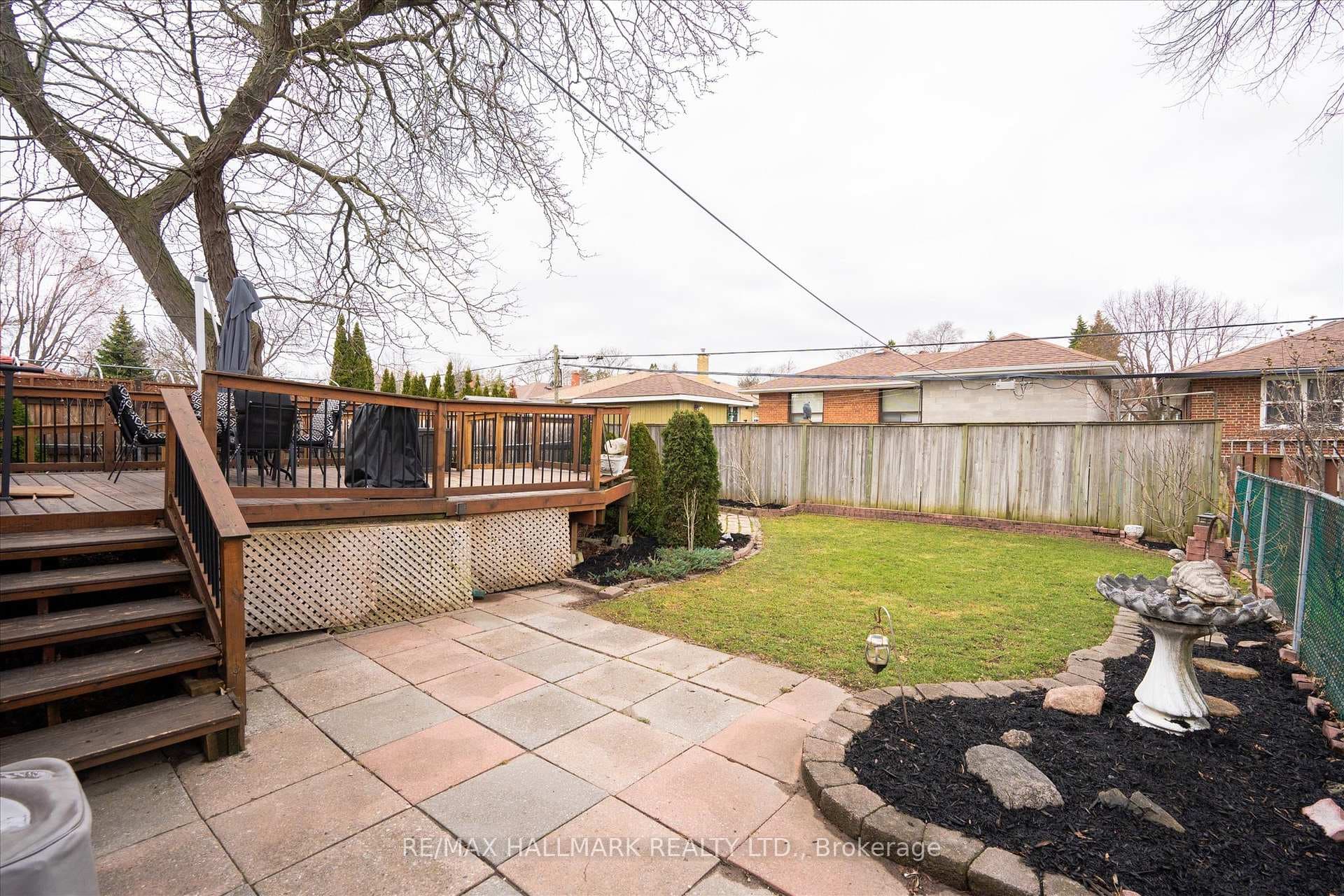 7 Grassington Crescent photo 44