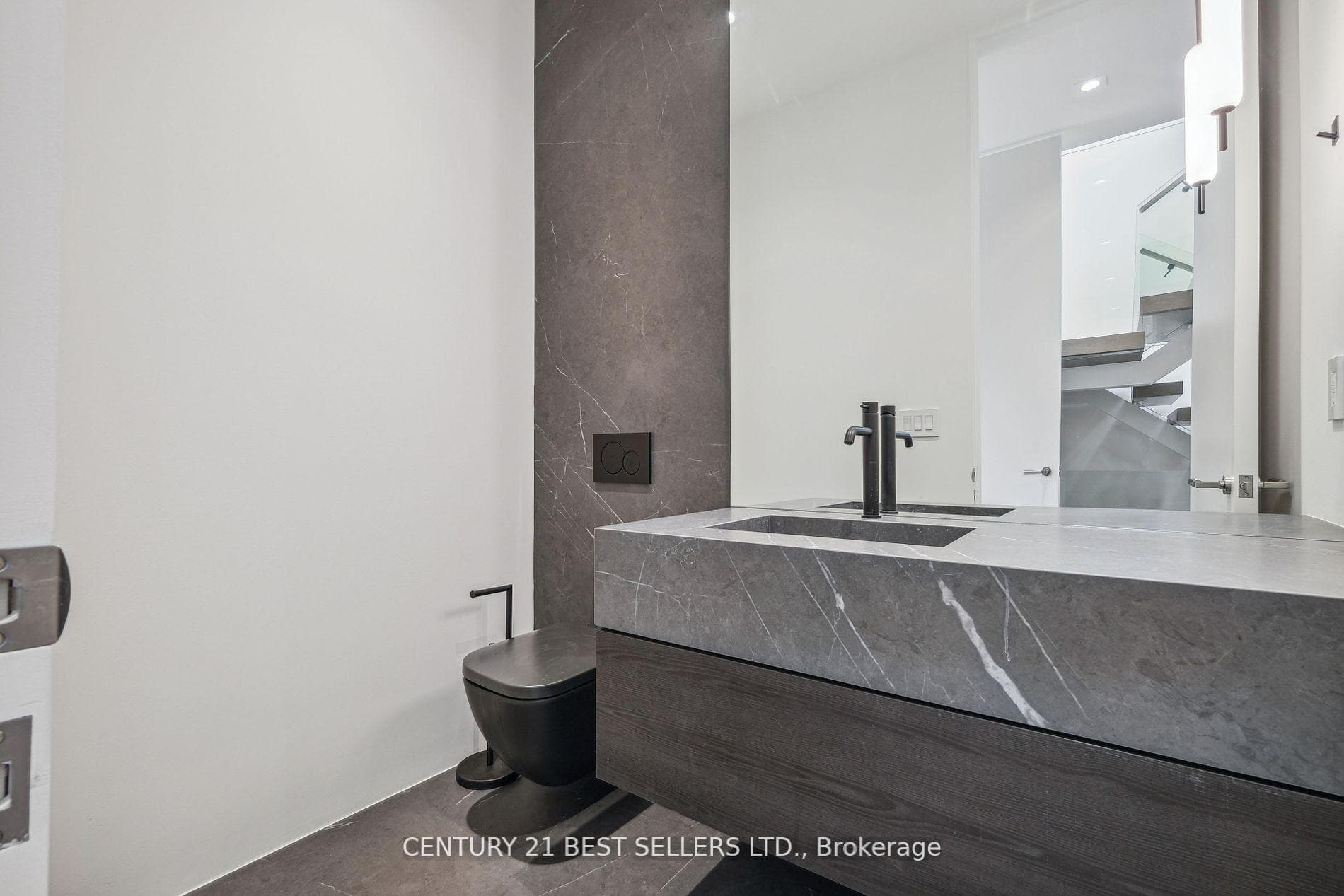 121 Cumberland Drive photo 25