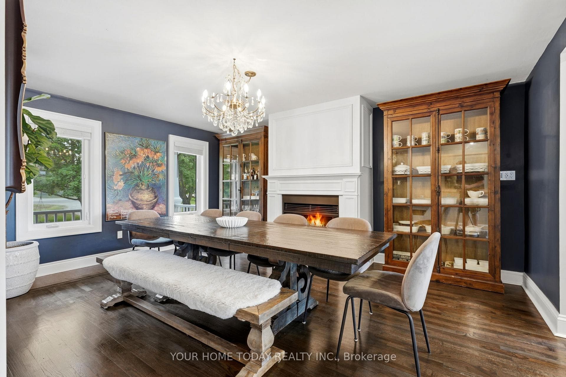 4925 Trafalgar Road photo 18