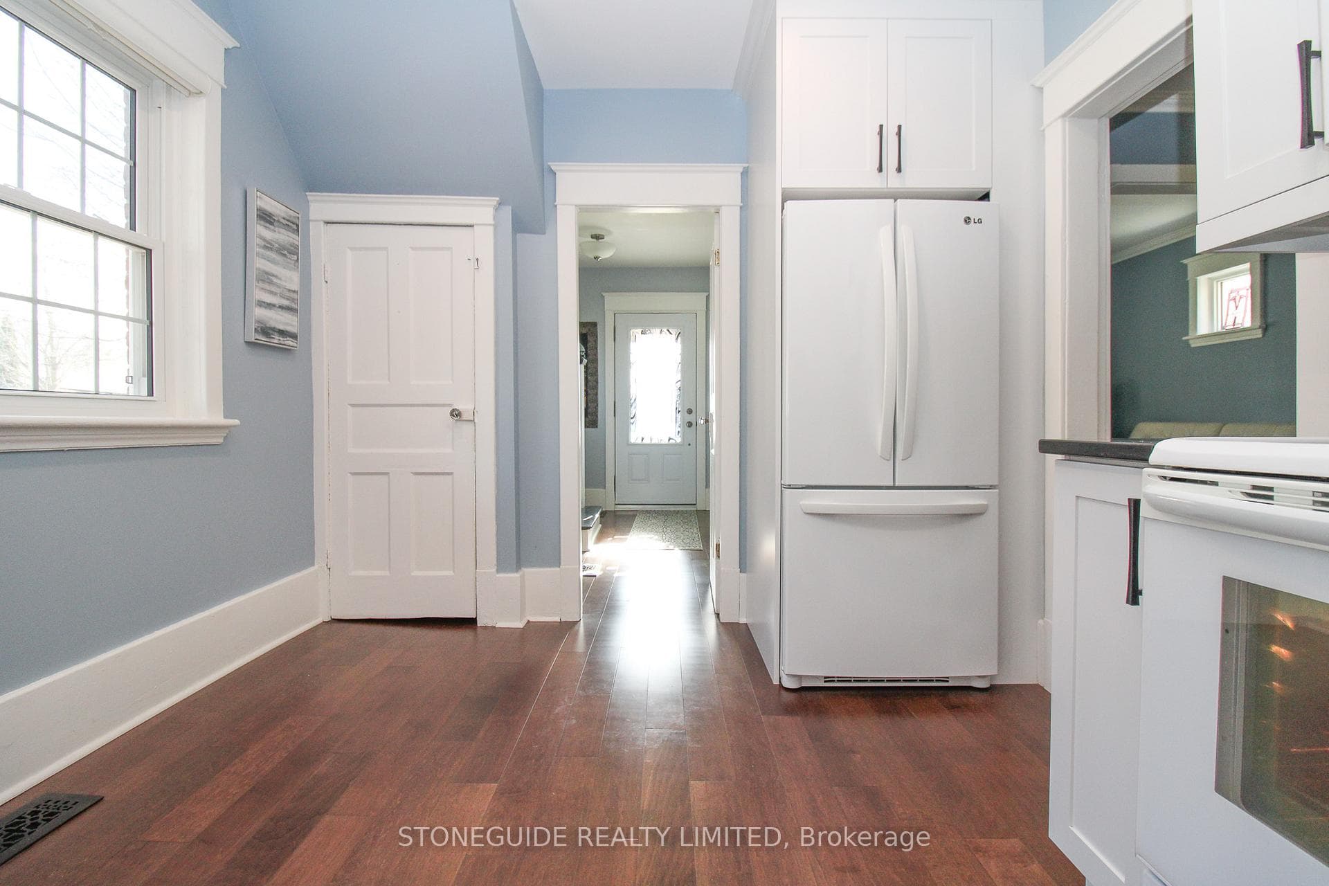 Kitchen Opens to Foyer