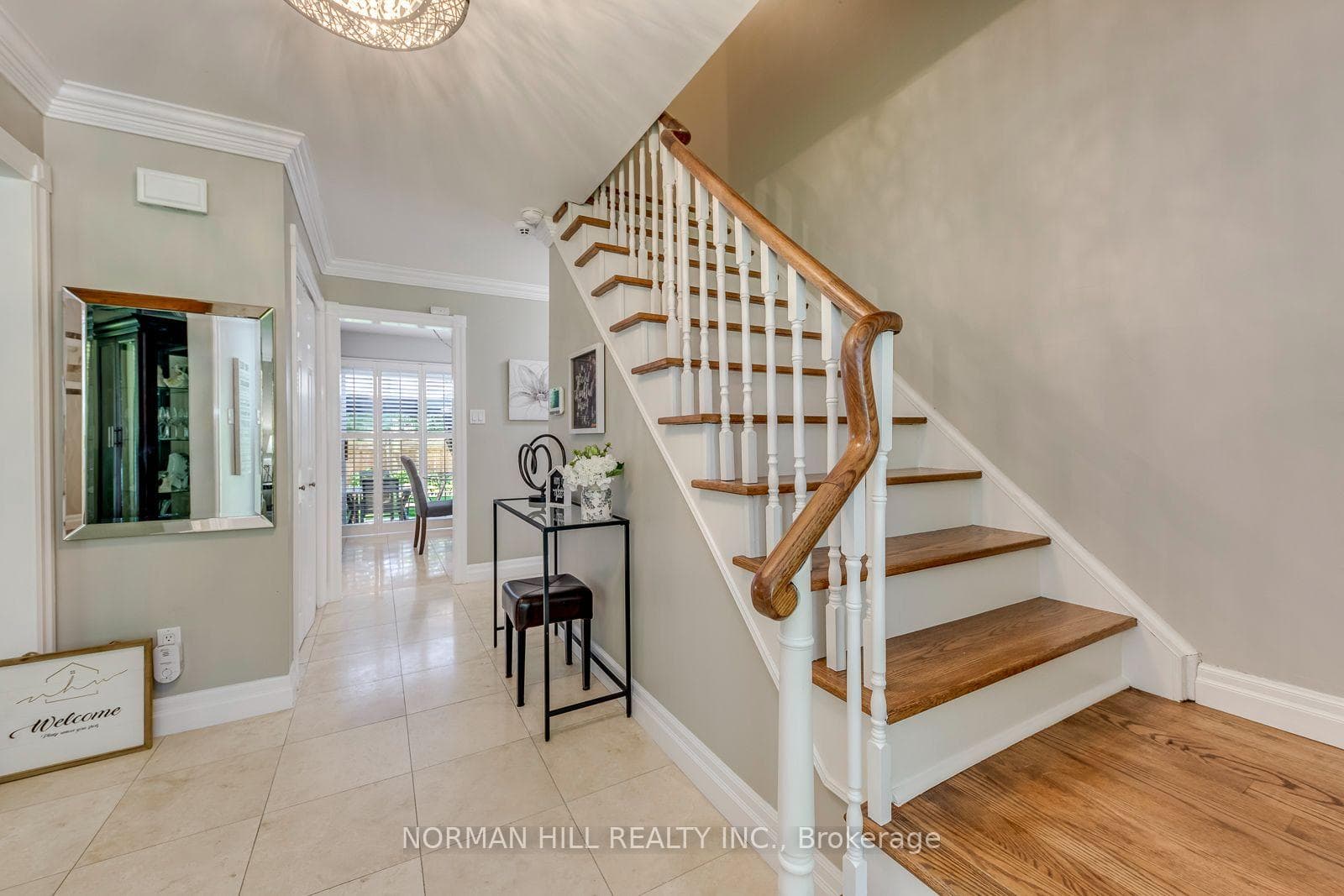 2491 Woburn Crescent photo 13