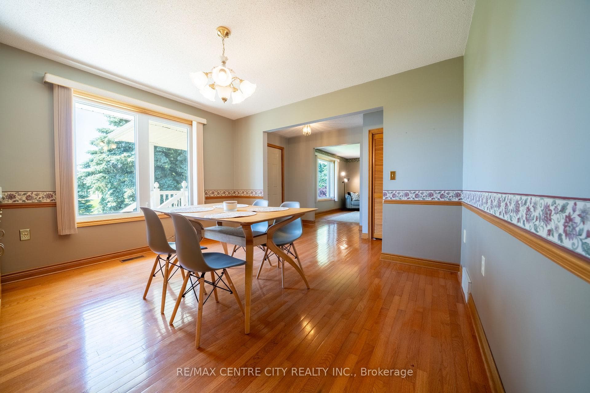 2200 Katesville Drive photo 13