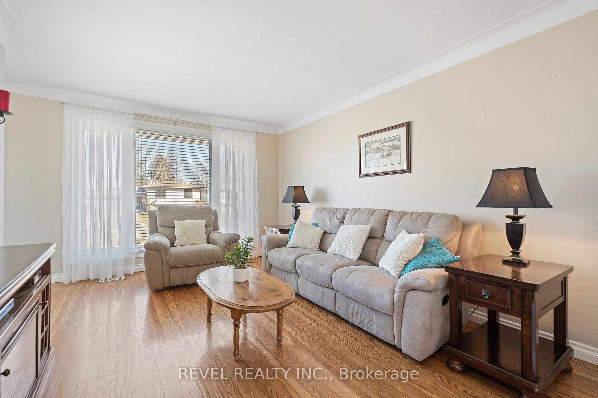 34 Sheba Crescent photo 2