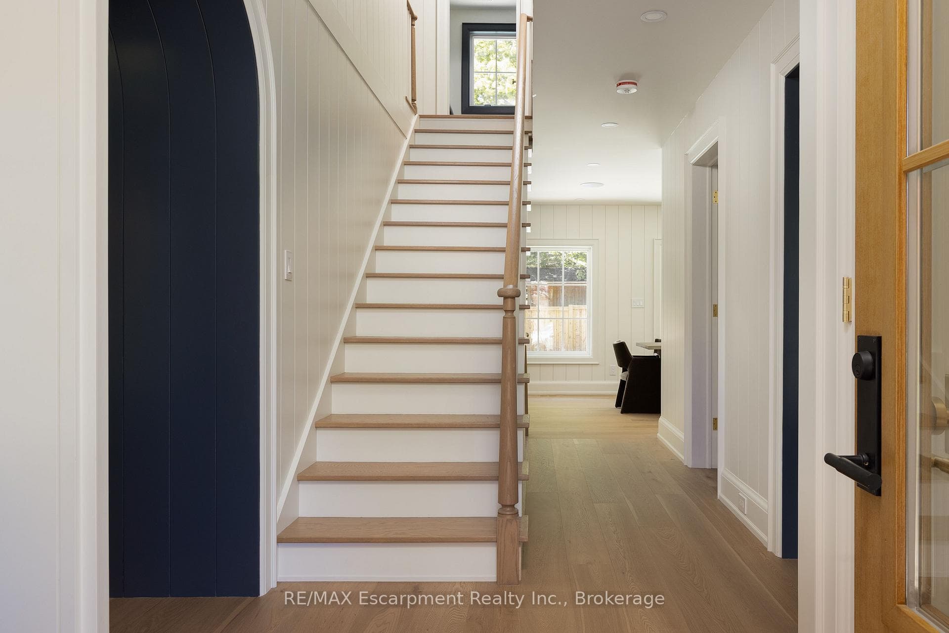 130 Edgecliffe Place photo 5