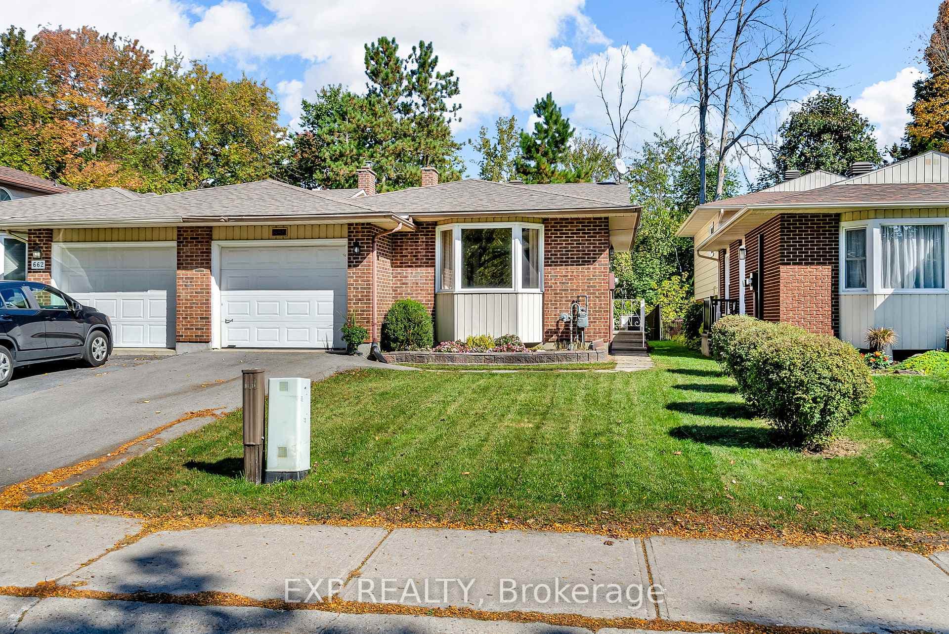 660 Champlain Drive photo 37