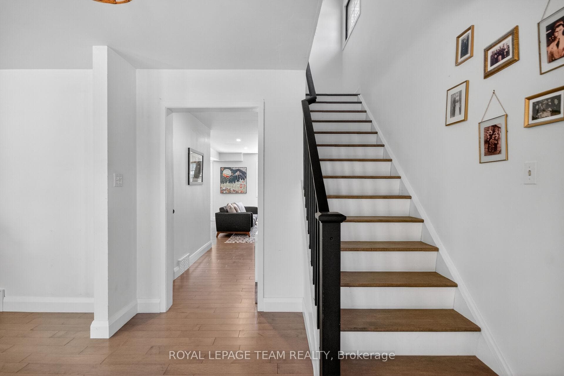 15 Markham Avenue photo 23
