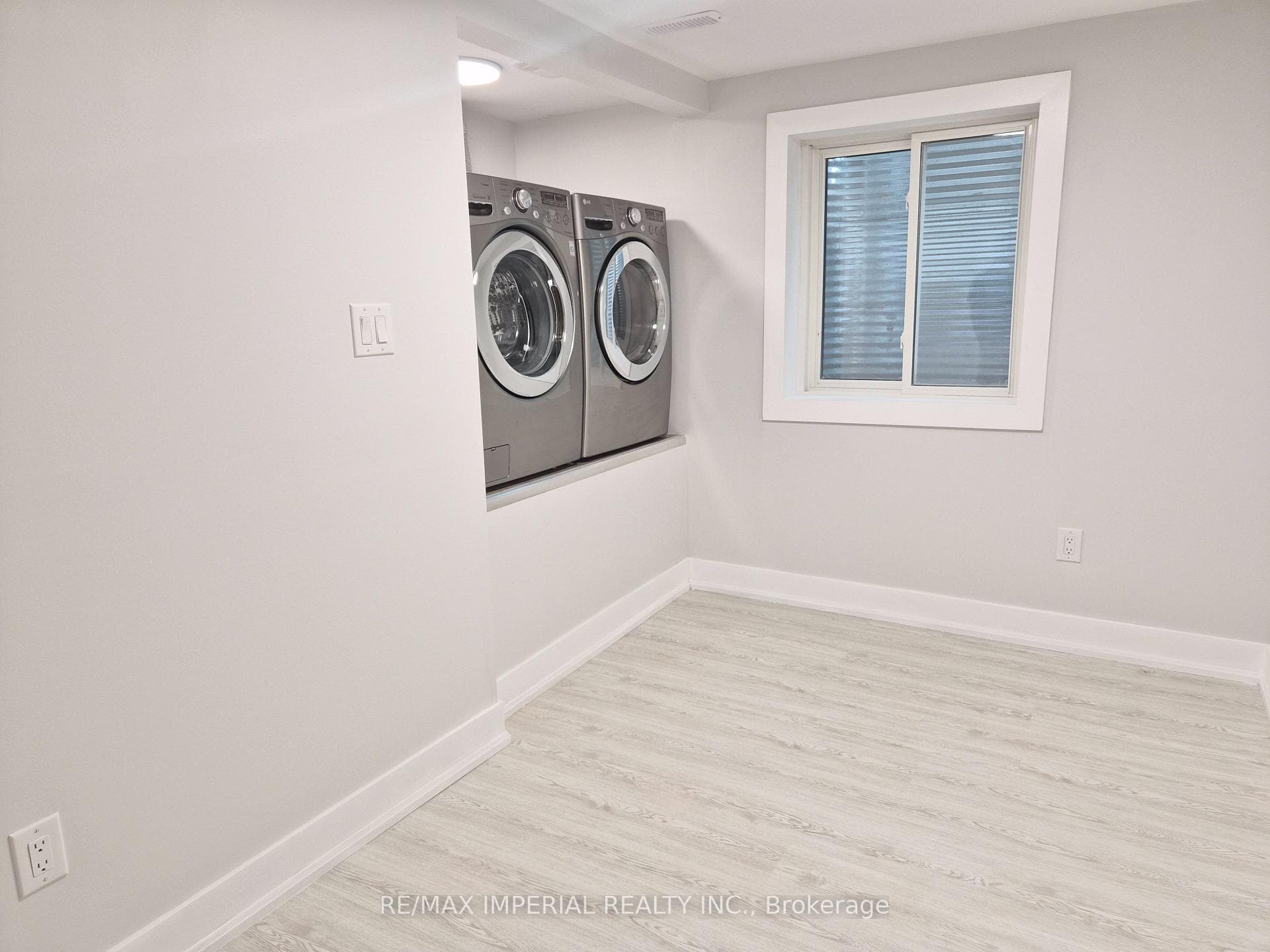 191 Avenue Road photo 37