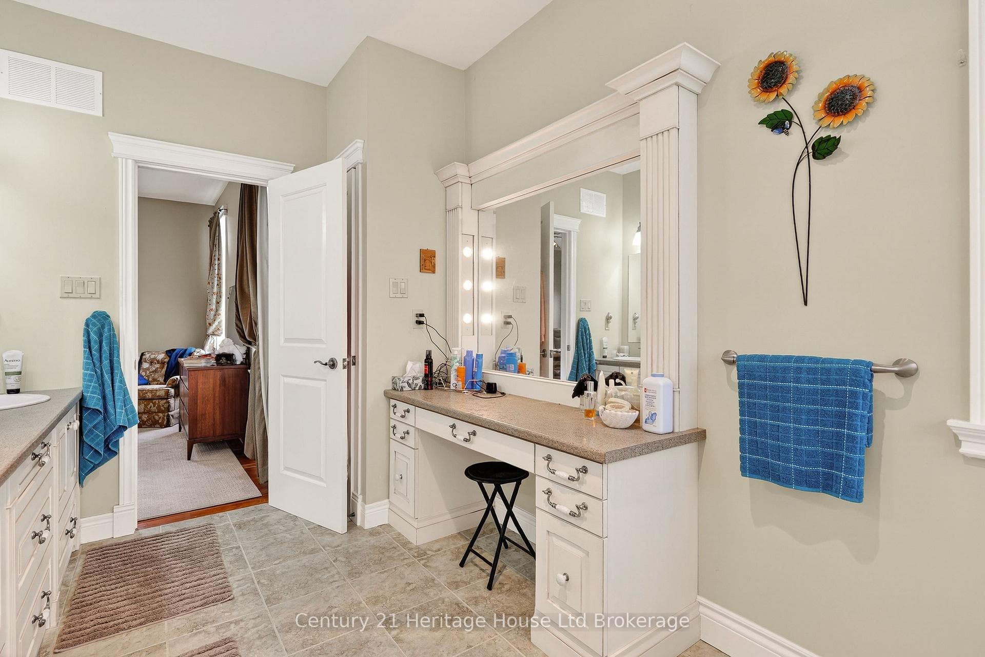 15 Hampden Street photo 21