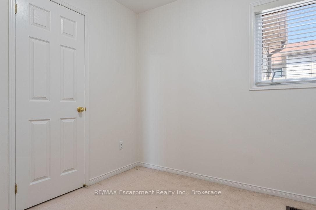 8 JIM BAIRD Mews photo 45