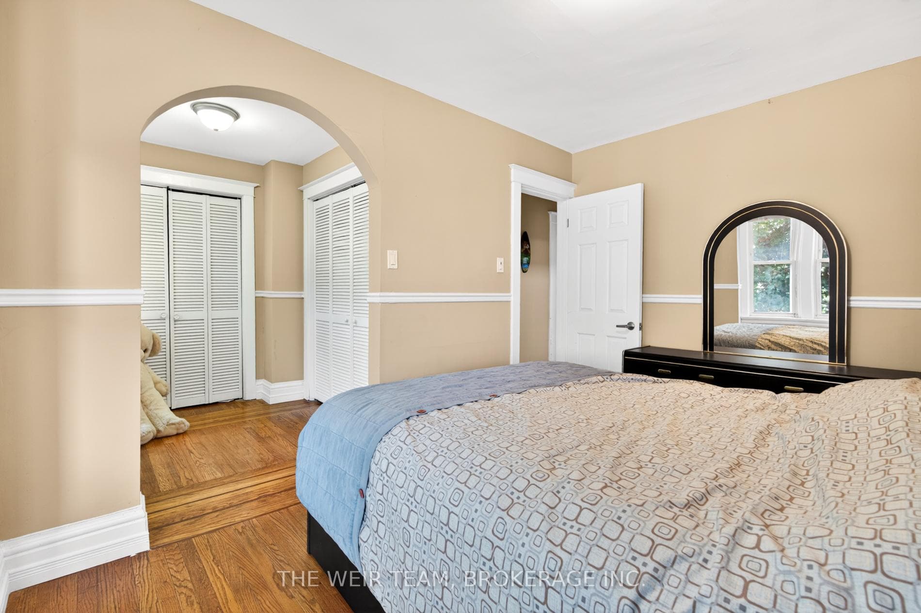 226 Ottawa Street photo 23