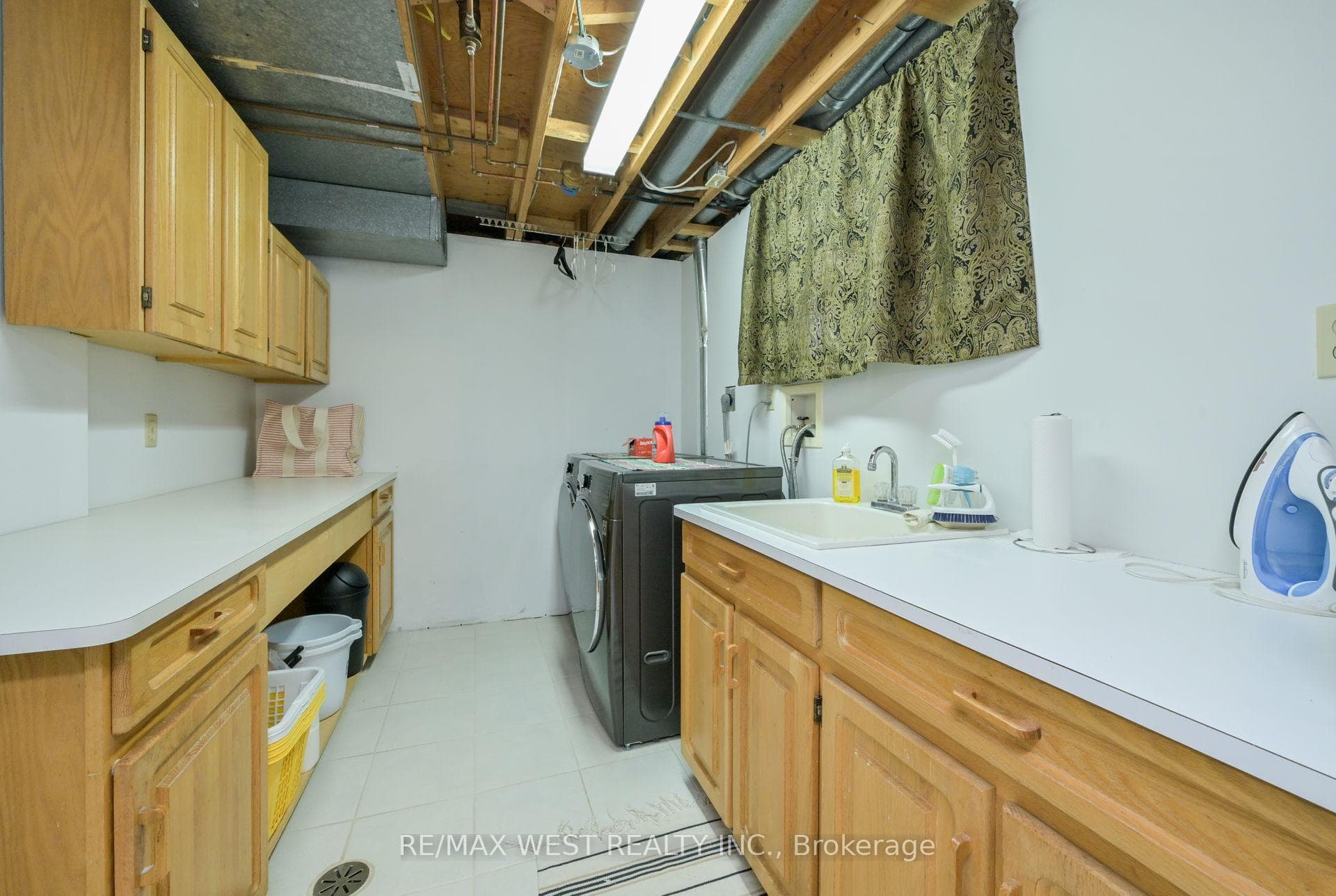 24 Cedarwood Crescent photo 32