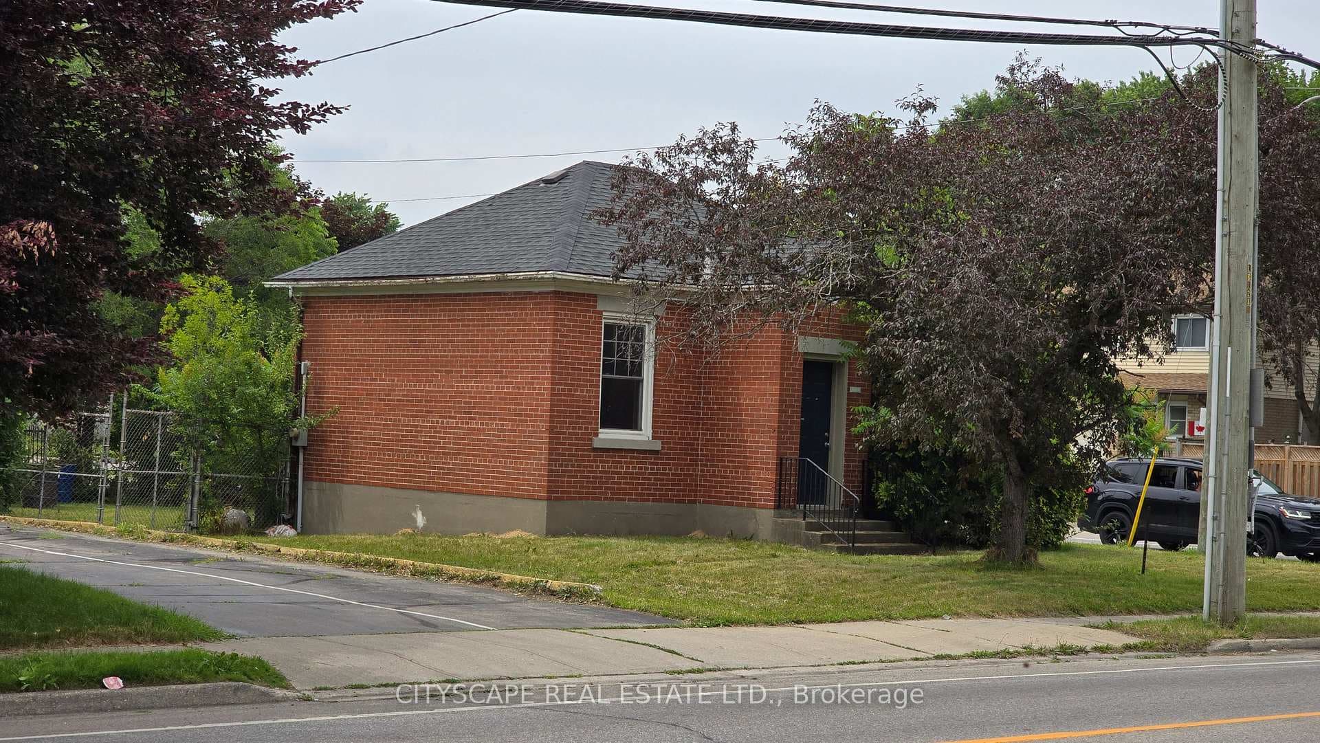 1504 Concession Road photo 1