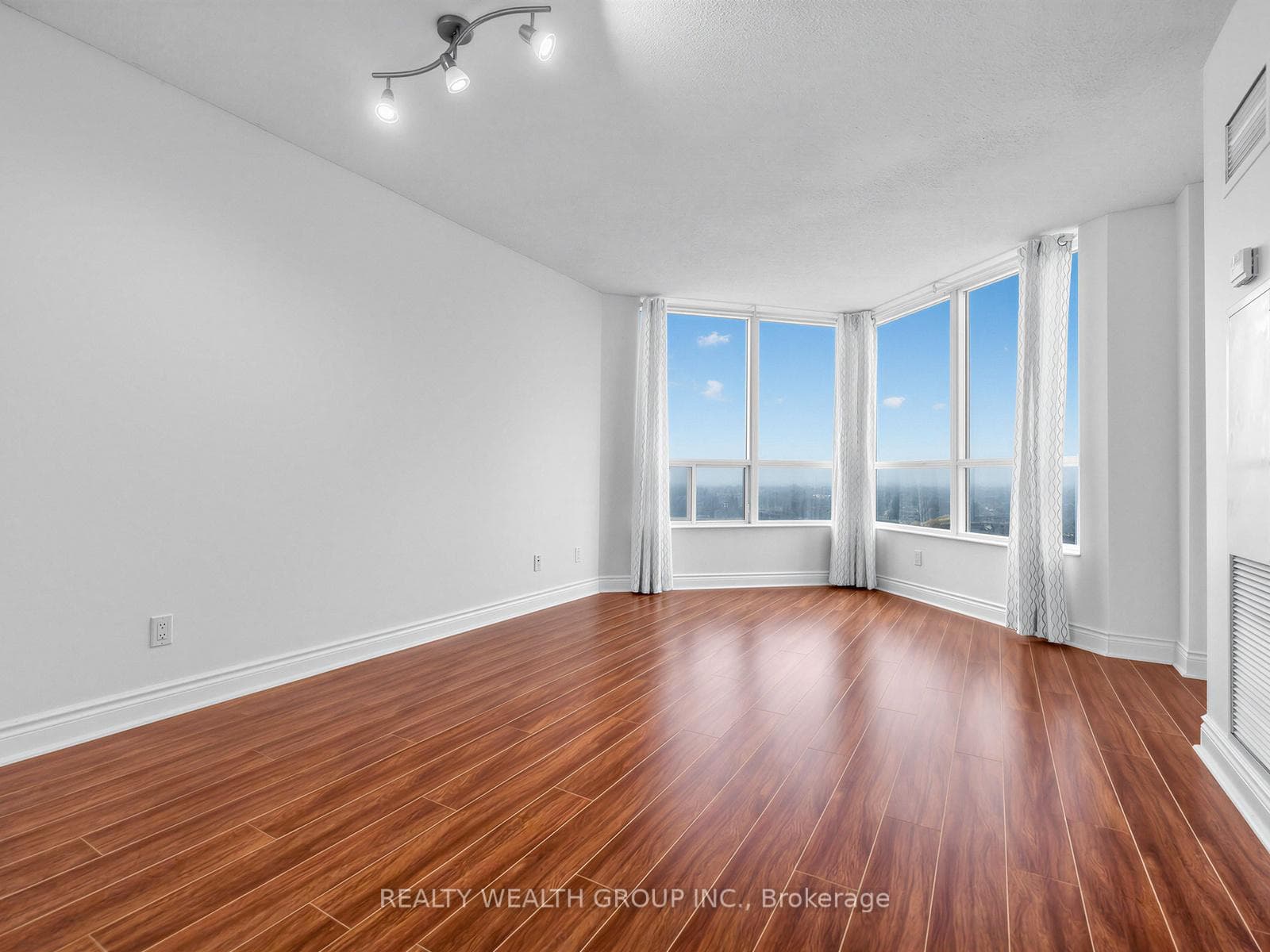 5 Northtown Way Unit 1503 photo 22