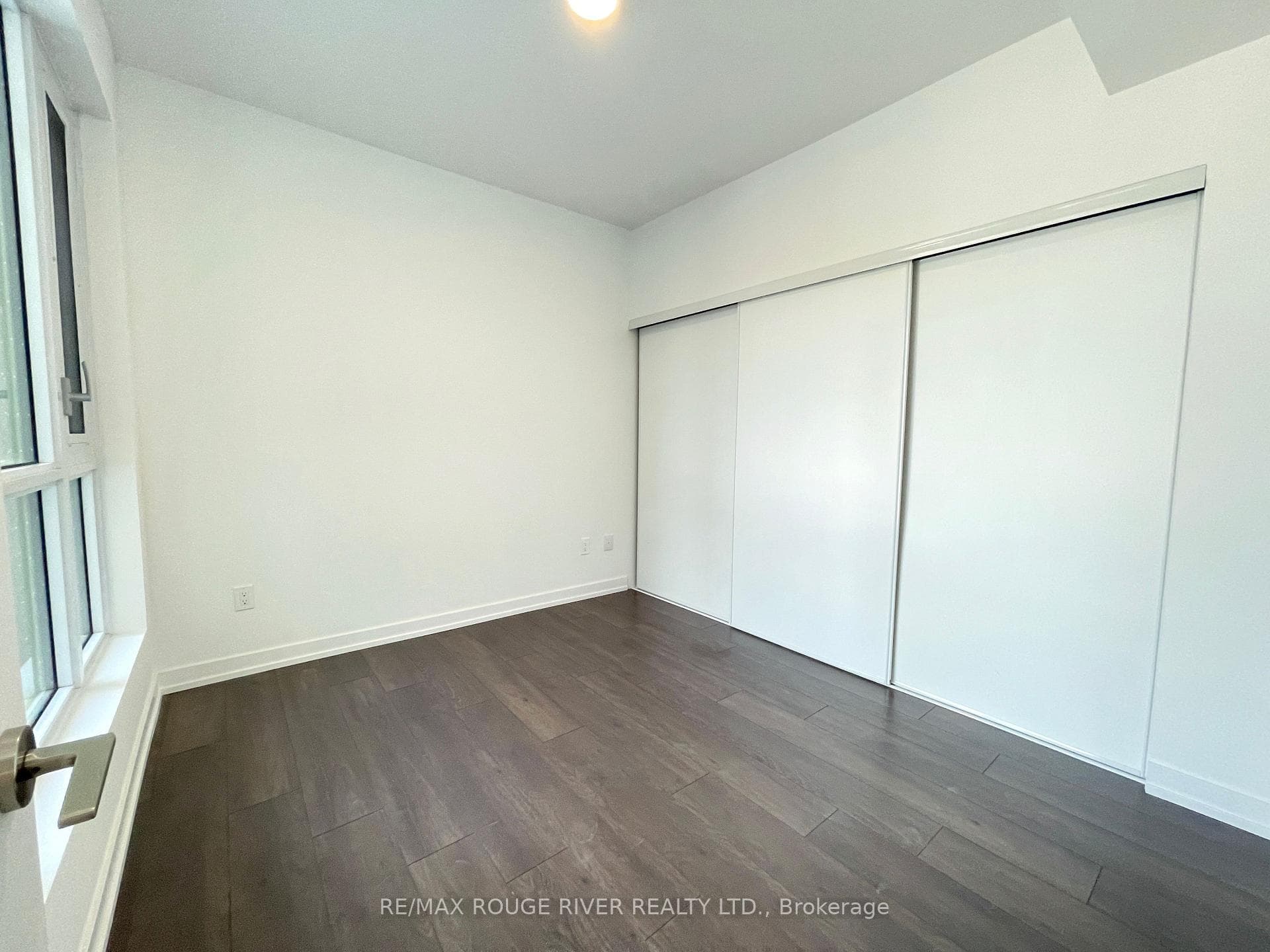 150 Logan Avenue Unit 314 photo 9